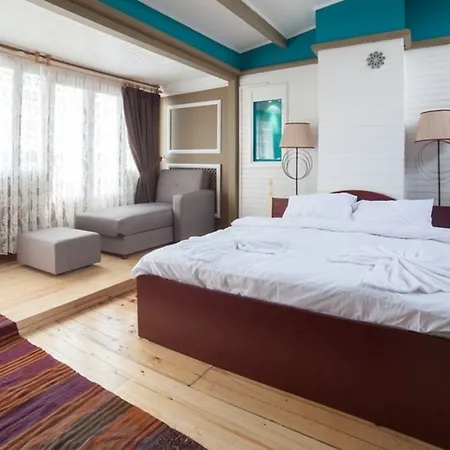 Mansion By Cheers Hotel