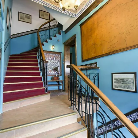 Mansion By Cheers Hotel Estambul